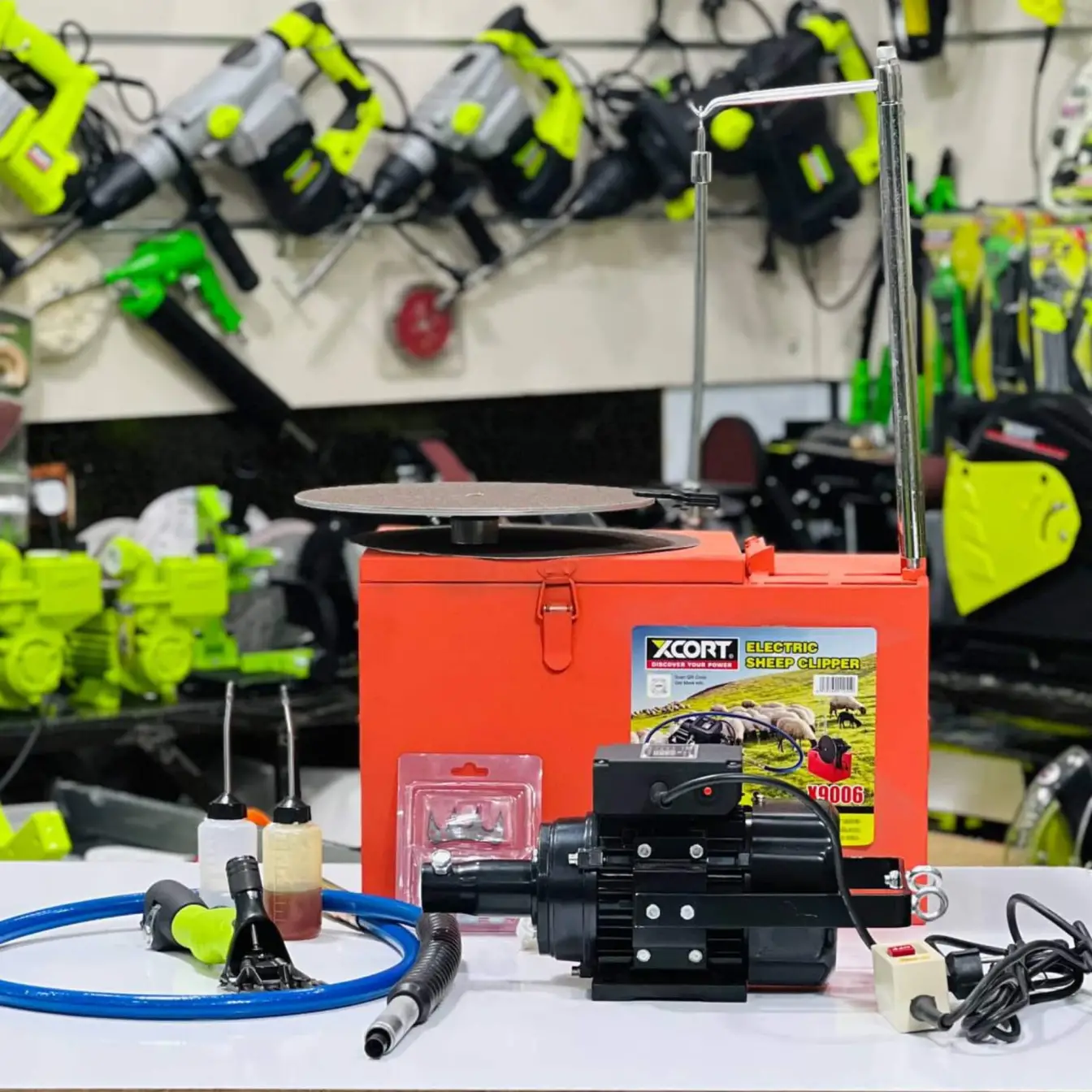 پشم زن بزرگ دینام صنعتی ایکس کورت مدل X9006