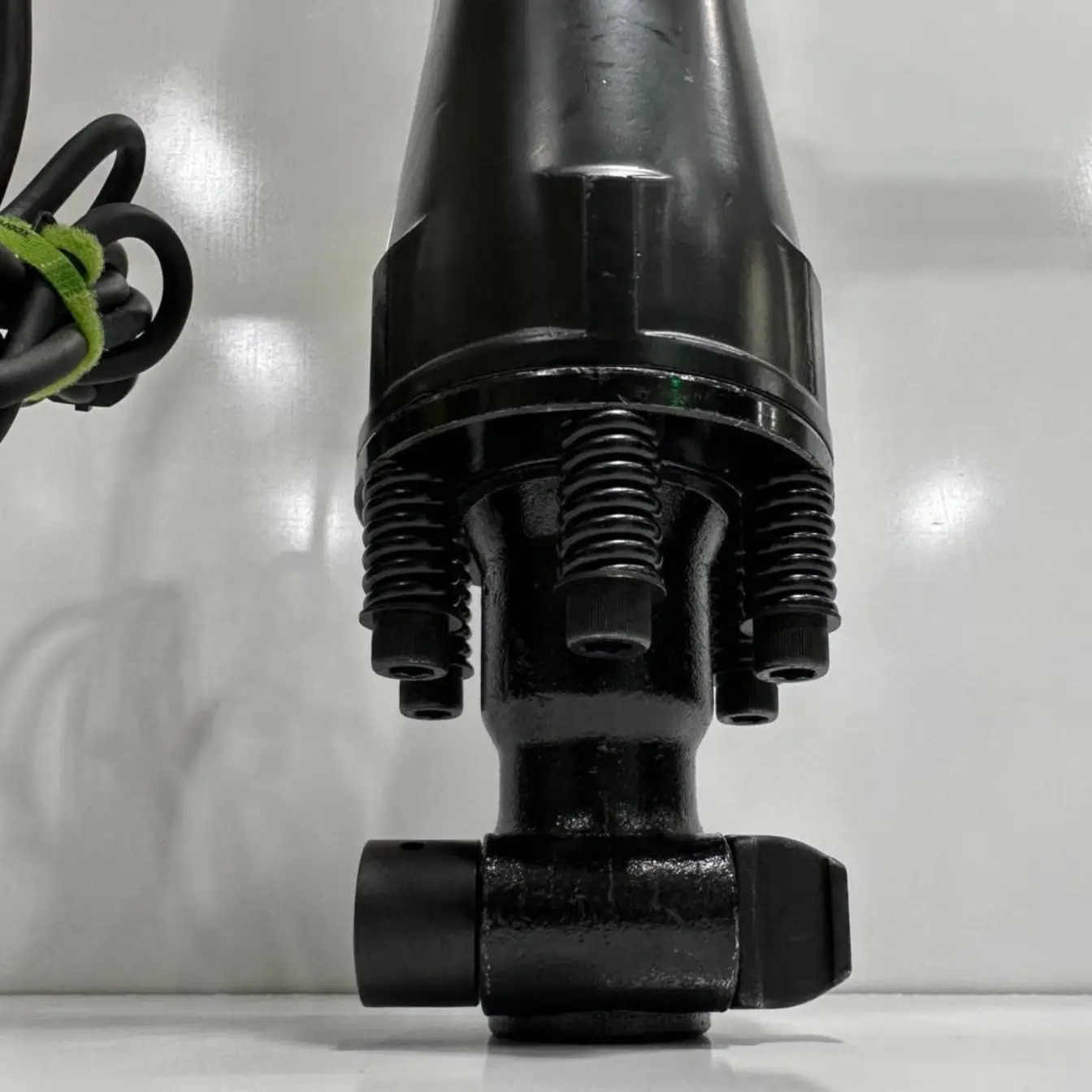 هیلتیکمپرسور تخریب روغنی 28 کیلوگرم ایکس کورت مدل xzg03-125